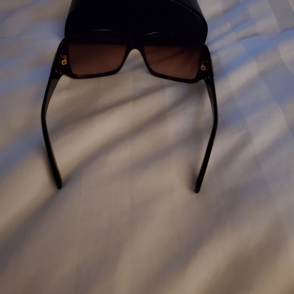 Prada Sunglasses - Picture 5 of 13